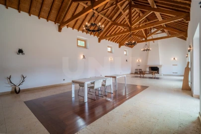 Moradia T5 para Venda em Cadaval e Pêro Moniz