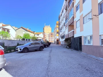 Apartamento T2 para Venda em Arruda dos Vinhos