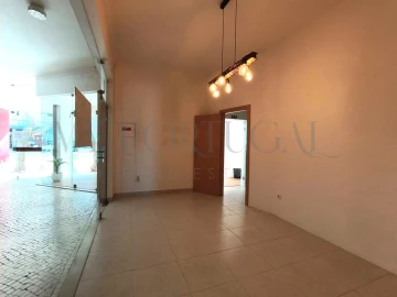 Escritório para Arrendamento em Lagos (São Sebastião e Santa Maria)