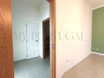 Escritório para Arrendamento em Lagos (São Sebastião e Santa Maria)