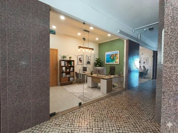 Escritório para Arrendamento em Lagos (São Sebastião e Santa Maria)