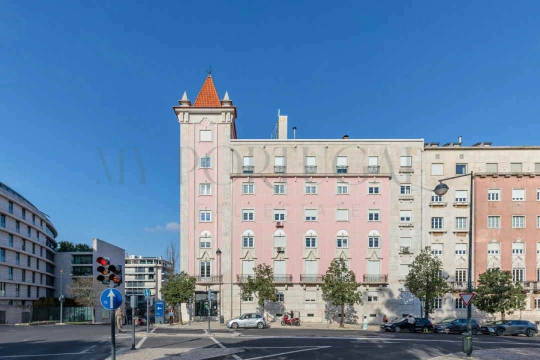 Apartamento T2 para Arrendamento em Avenidas Novas Foto 2