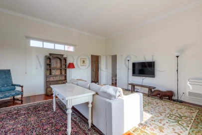 Apartamento T2 para Arrendamento em Avenidas Novas