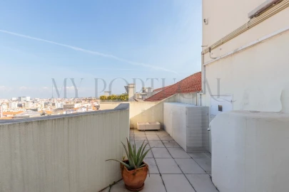 Apartamento T2 para Arrendamento em Avenidas Novas