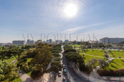 Apartamento T2 para Arrendamento em Avenidas Novas