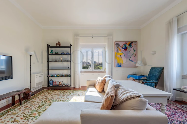 Apartamento T2 para Arrendamento em Avenidas Novas Foto 3