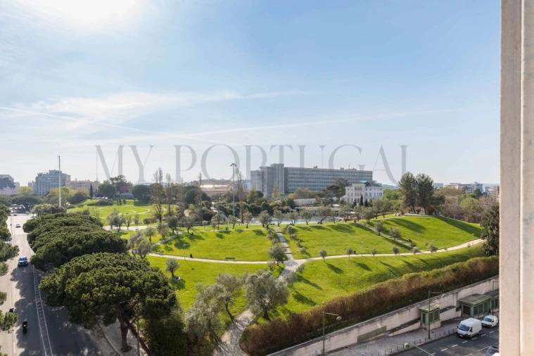 Apartamento T2 para Arrendamento em Avenidas Novas Foto 28