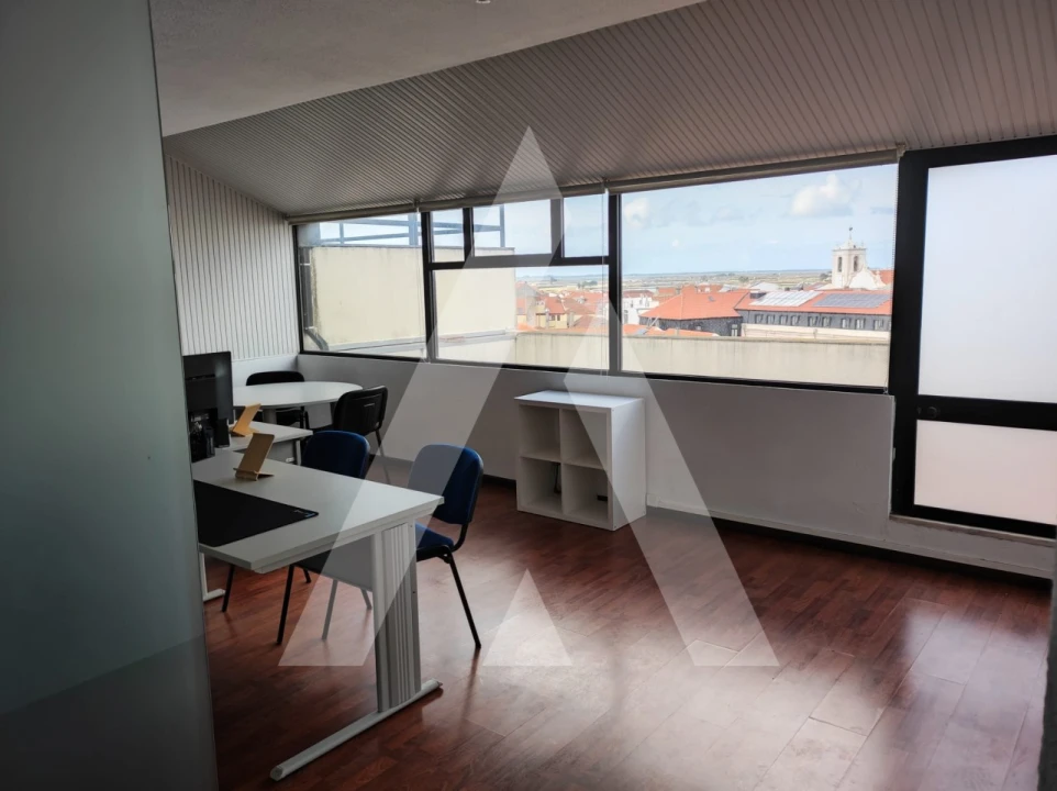 Escritório para Arrendamento em Glória e Vera Cruz Foto 5