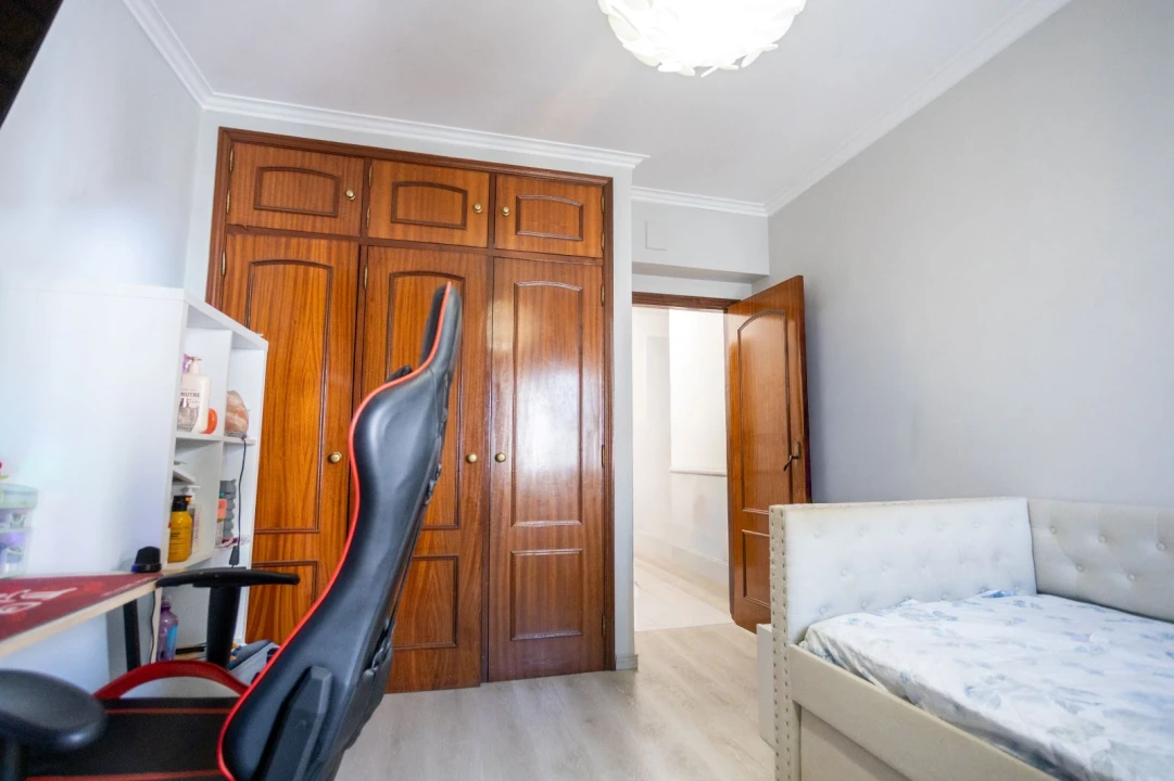 Apartamento T2 para Venda em Carregado e Cadafais Foto 12