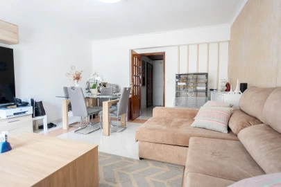 Apartamento T2 para Venda em Carregado e Cadafais