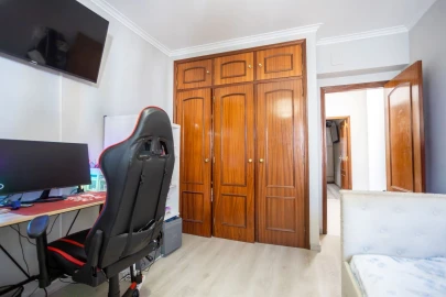 Apartamento T2 para Venda em Carregado e Cadafais