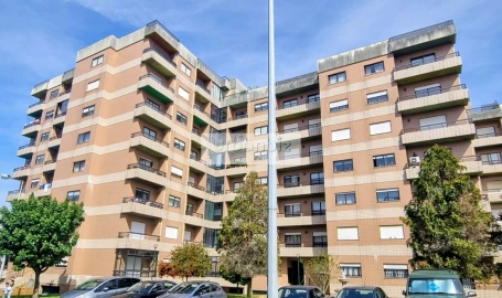 Apartamento T4 para Venda em Rio Tinto