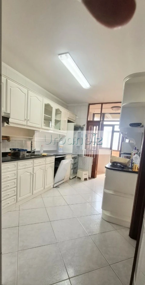 Apartamento T4 para Venda em Rio Tinto