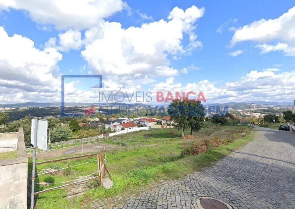 Terreno para Venda em Rebordões Foto 3