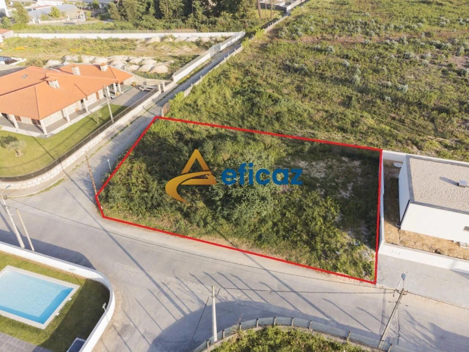 Terreno para Venda em Paredes Foto 2