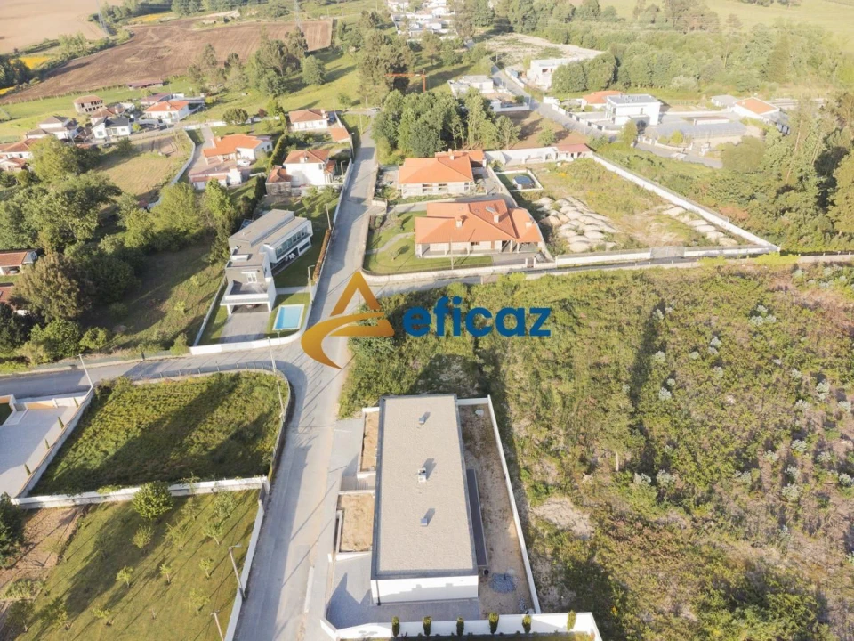 Terreno para Venda em Paredes Foto 7