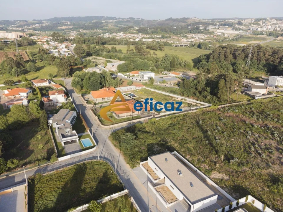 Terreno para Venda em Paredes Foto 8