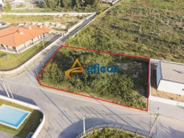 Terreno para Venda em Paredes