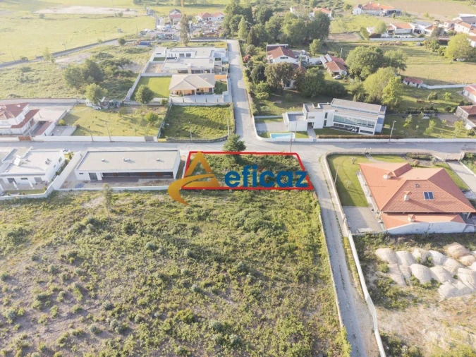 Terreno para Venda em Paredes Foto 5