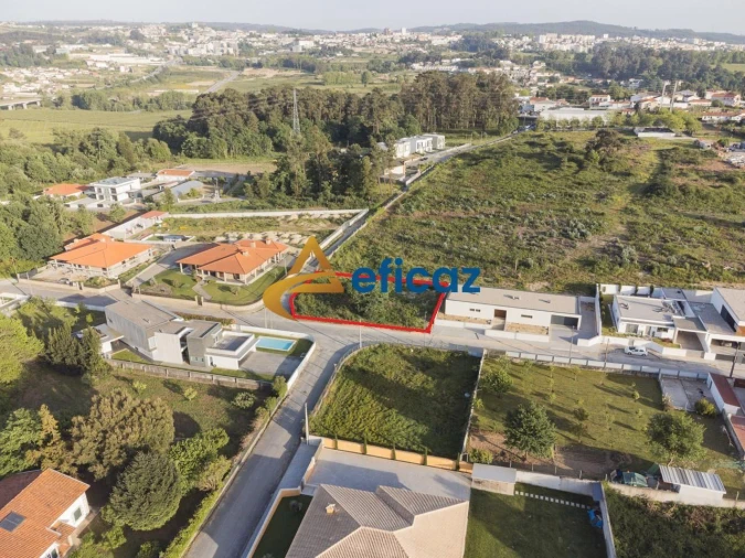 Terreno para Venda em Paredes Foto 9