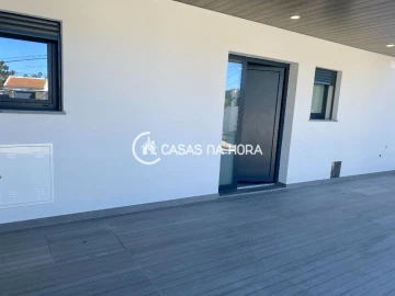 Apartamento T1 para Arrendamento em Caparica e Trafaria