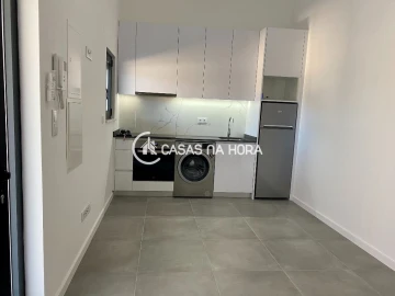 Apartamento T1 para Arrendamento em Caparica e Trafaria