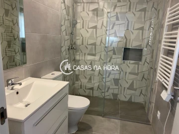 Apartamento T1 para Arrendamento em Caparica e Trafaria