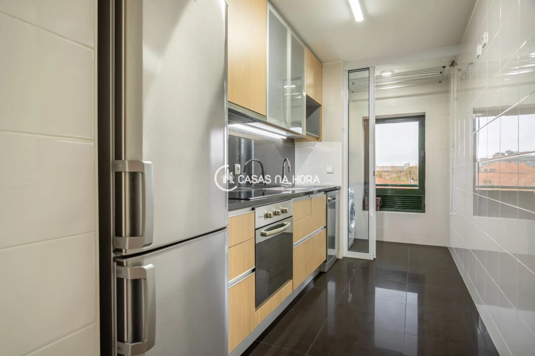 Apartamento T1 para Arrendamento em Paranhos Foto 7