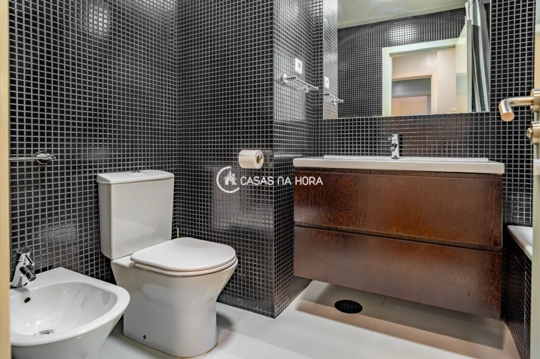 Apartamento T1 para Arrendamento em Paranhos Foto 14