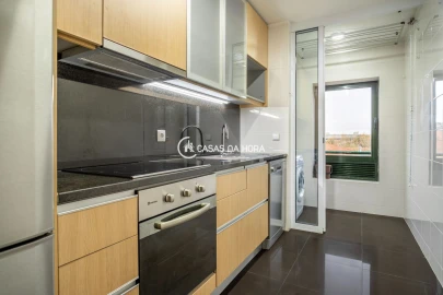 Apartamento T1 para Arrendamento em Paranhos