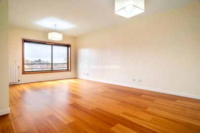 Apartamento T1 para Arrendamento em Paranhos