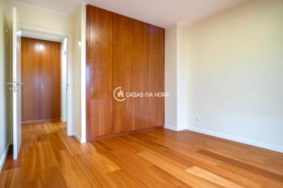 Apartamento T1 para Arrendamento em Paranhos