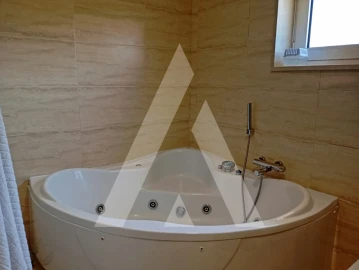 Moradia T6 para Venda em Palhaça