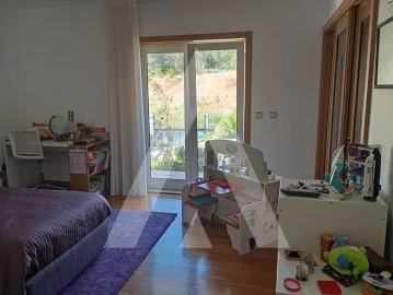 Moradia T6 para Venda em Palhaça