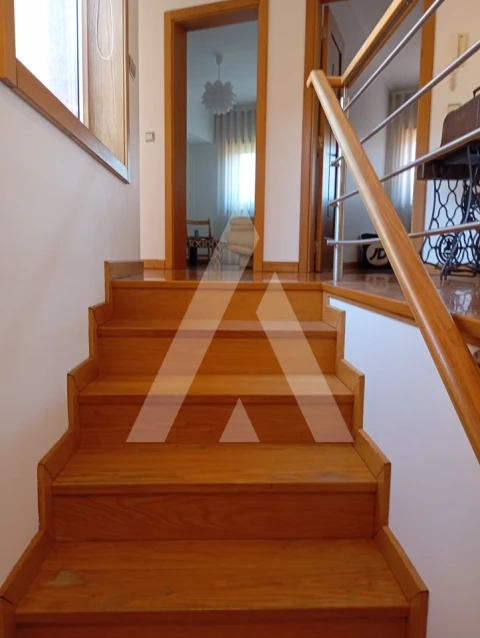 Moradia T6 para Venda em Palhaça