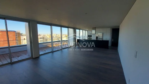 Apartamento T3 para Venda em Custóias, Leça do Balio e Guifões