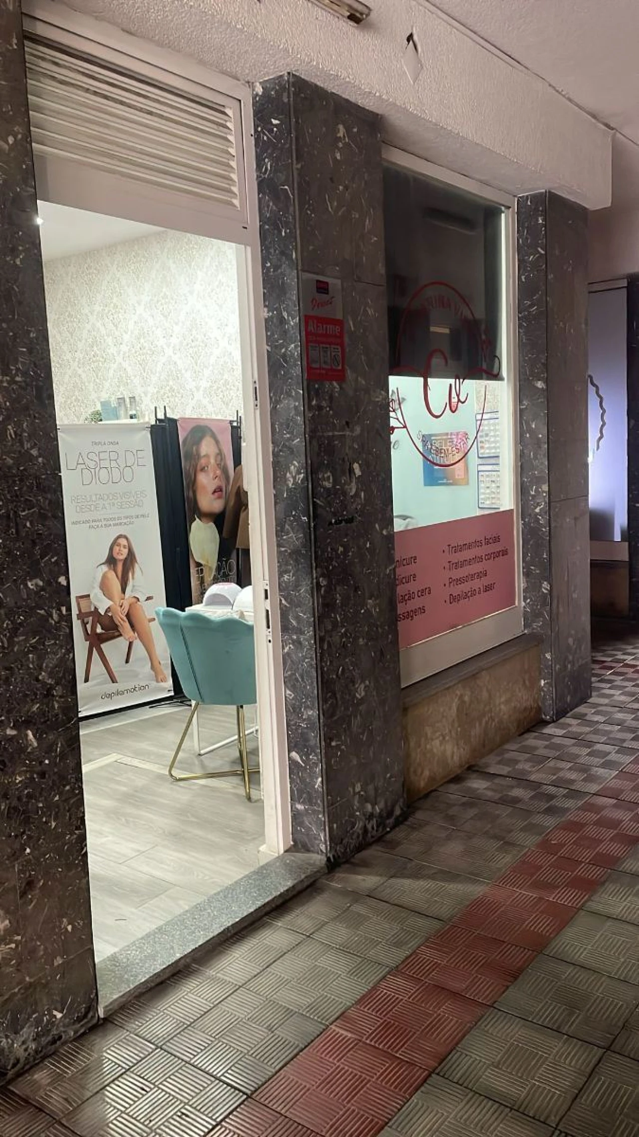 Loja para Arrendamento em Canidelo Foto 4