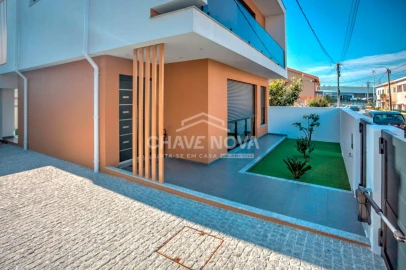 Moradia T3 para Venda em Madalena