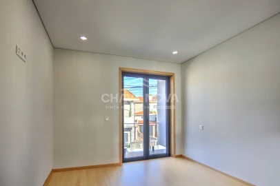 Moradia T3 para Venda em Madalena