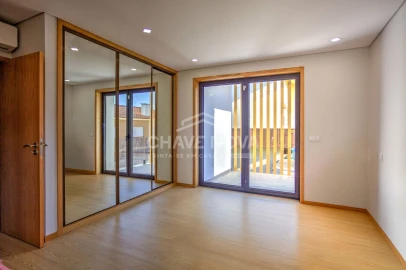 Moradia T3 para Venda em Madalena