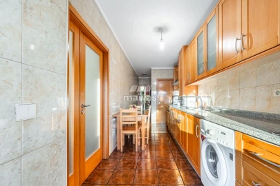 Apartamento T2 para Venda em Prado (São Miguel)