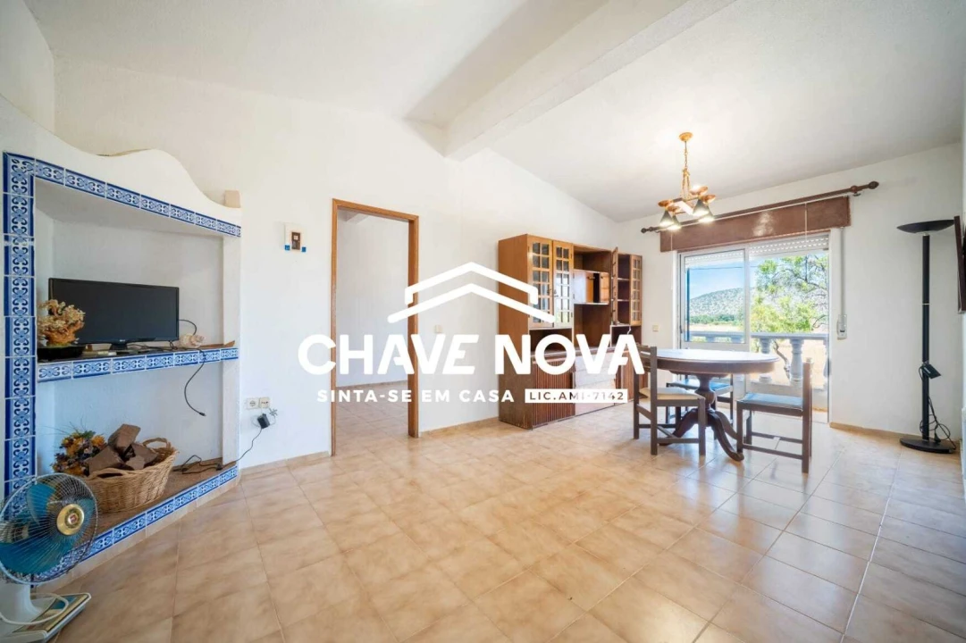 Moradia T6 para Venda em Quarteira Foto 10