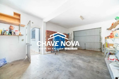 Moradia T6 para Venda em Quarteira