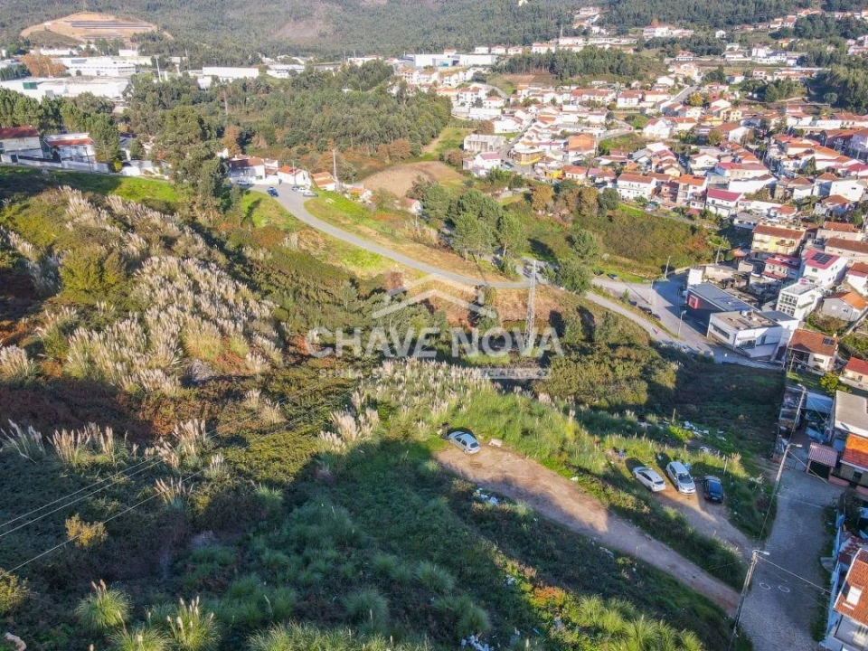 Terreno para Venda em Fânzeres e São Pedro da Cova Foto 4