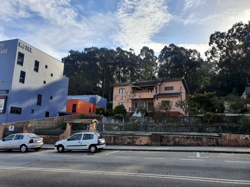 Moradia T5 para Venda em Valongo Foto 2