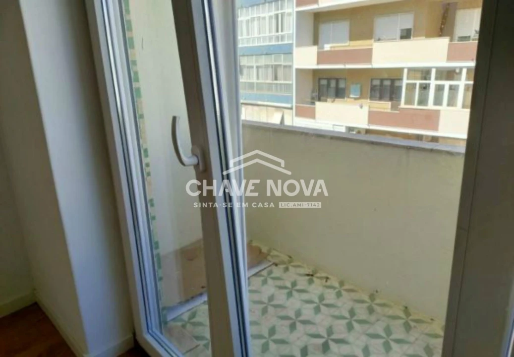 Apartamento T2 para Venda em Almada, Cova da Piedade, Pragal e Cacilhas Foto 10