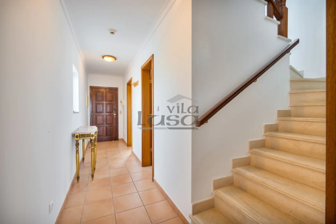 Apartamento T2 para Venda em Portimão Foto 12