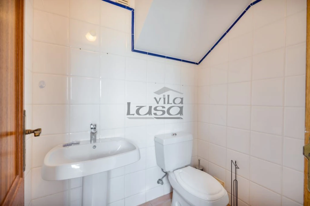 Apartamento T2 para Venda em Portimão Foto 13