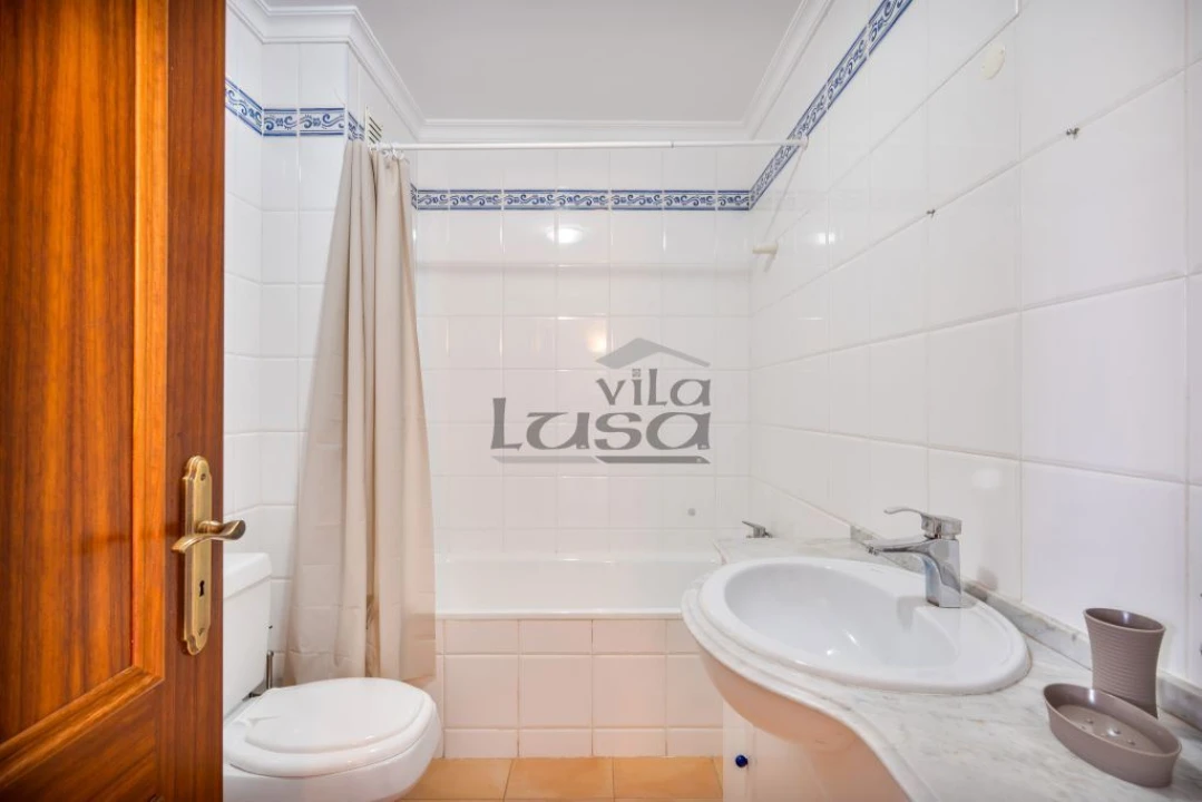 Apartamento T2 para Venda em Portimão Foto 17