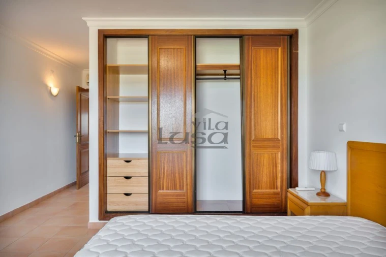 Apartamento T2 para Venda em Portimão Foto 16